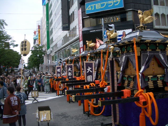 号外 くま便り Vol 60 無事終了 北海道神宮例大祭駐輦祭 有限会社ステップス